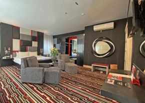  Swiss-Belcourt Makassar  Макассар